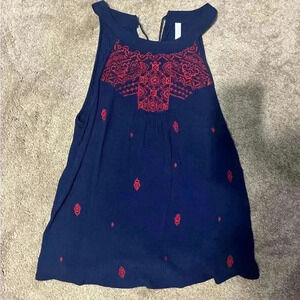 Xhilaration sleeveless top size s